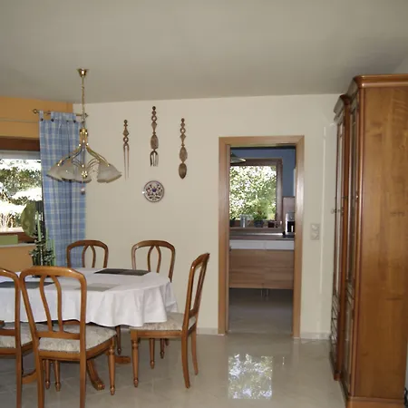 Petit Triotel