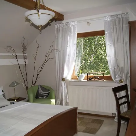 Petit Triotel